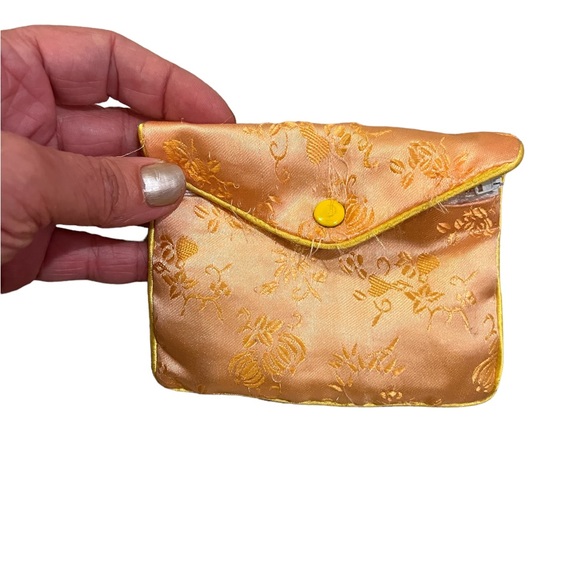 Blue Pearl Necklace 20.5” - Picture 5 of 5